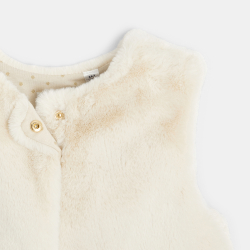 بوليرو فرو صناعي أبيض للبنات